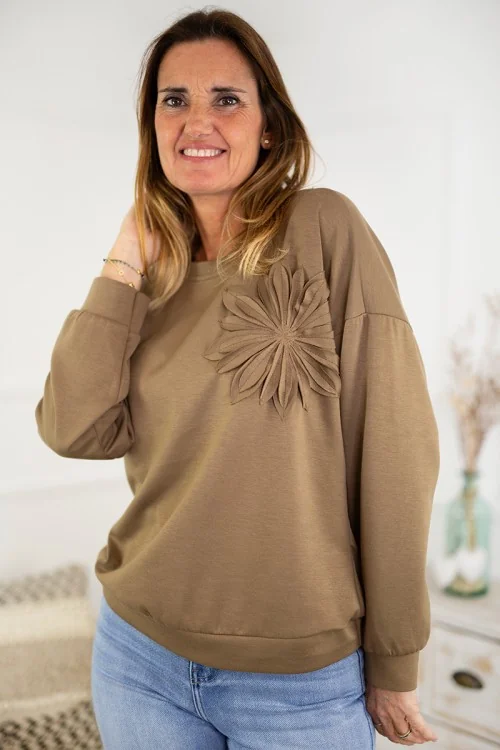 Sudadera aplique flor