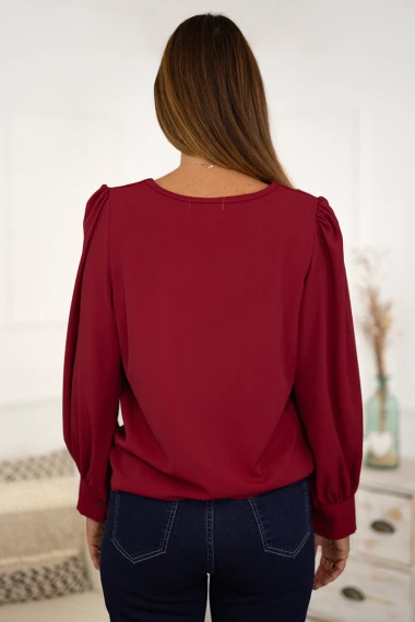 Blusa cuello pico granate 