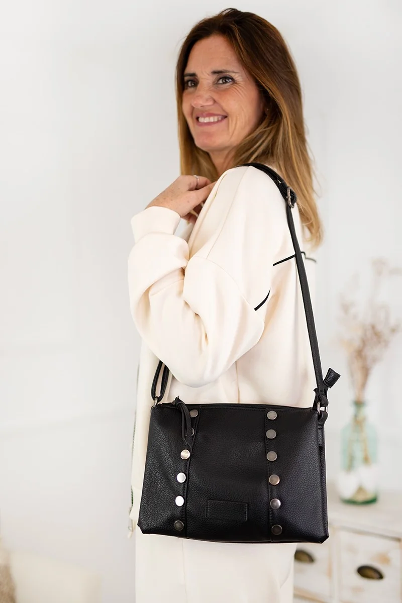 Bolso bandolera tachas negro